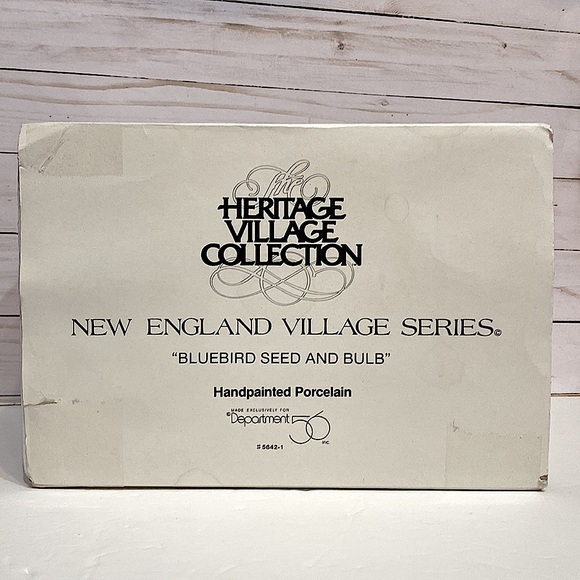 DEPARTMENT 56 - Bluebird Seed And Bulb - Heritage Village - New England Village - Picture 7 of 8